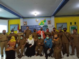 BKKBN Jabar Kenalkan Lagu Bangga Kencana dalam Sosialisasi Pembangunan Keluarga di Pasir Halang